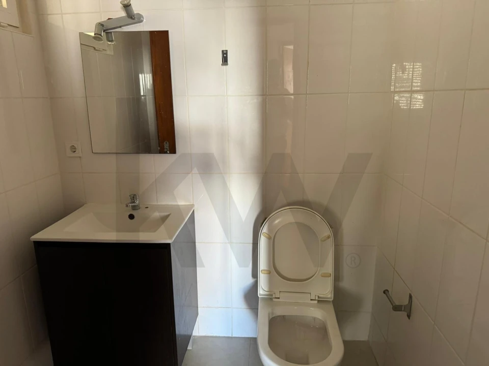 Apartamento T4 para Venda em Portimão Foto 25