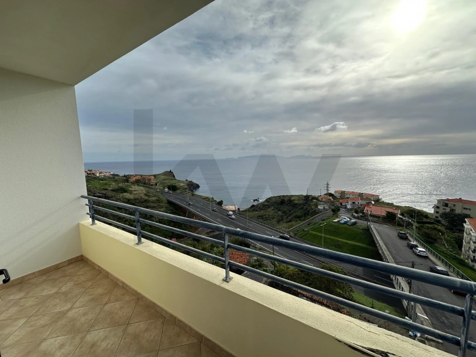 Apartamento T2 para Venda em Caniço Foto 15