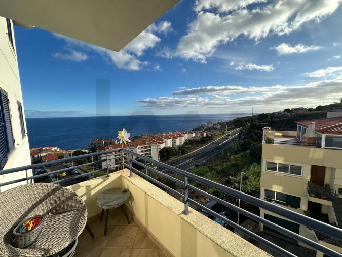 Apartamento T2 para Venda em Caniço Foto 2