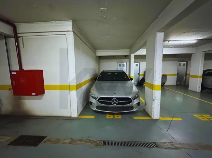 Apartamento T2 para Venda em Caniço Foto 16