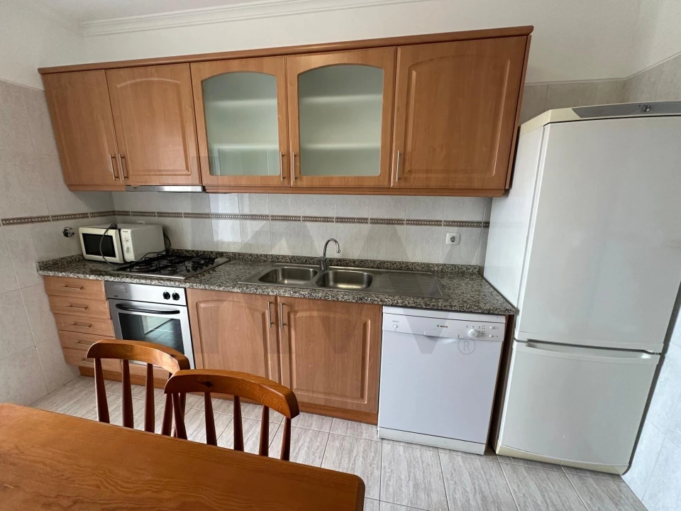 Apartamento T2 para Venda em Caniço Foto 9