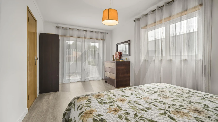 Moradia T4 para Venda em Marinha Grande Foto 13