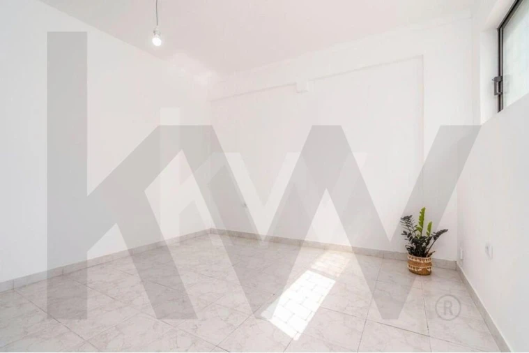 Armazém para Venda em Faro (Sé e São Pedro) Foto 12