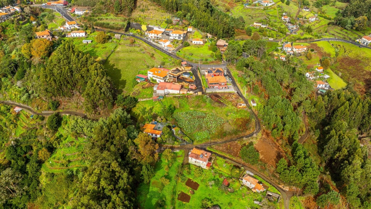 Terreno para Venda em Camacha Foto 13