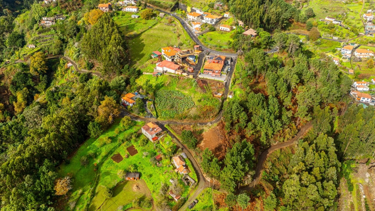 Terreno para Venda em Camacha Foto 14