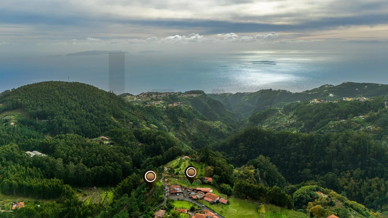 Terreno para Venda em Camacha Foto 1