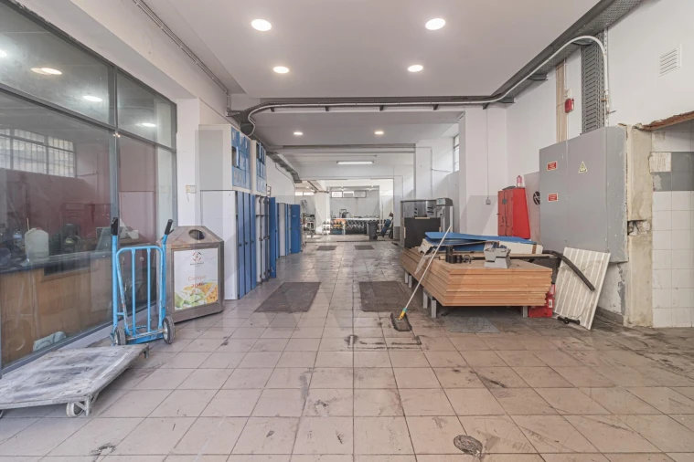 Garagem para Venda em Mina de Água Foto 6