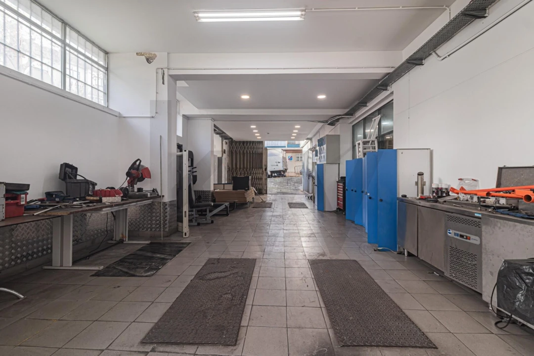 Garagem para Venda em Mina de Água Foto 10