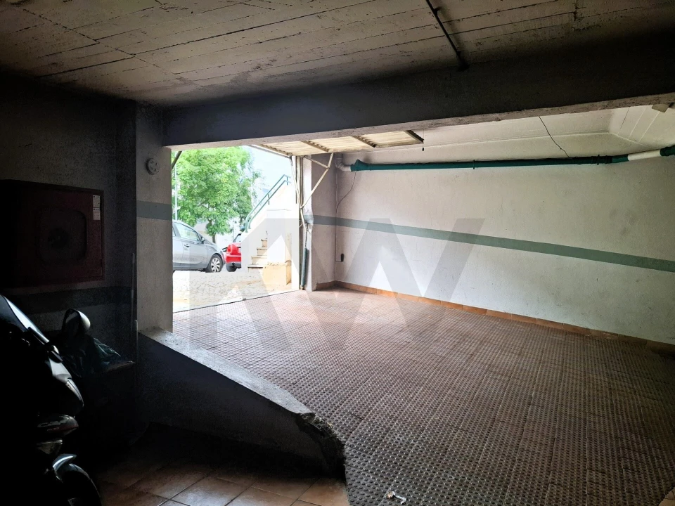 Apartamento T2 para Venda em Charneca de Caparica e Sobreda Foto 14