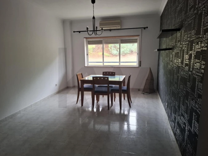 Apartamento T2 para Venda em Charneca de Caparica e Sobreda Foto 2