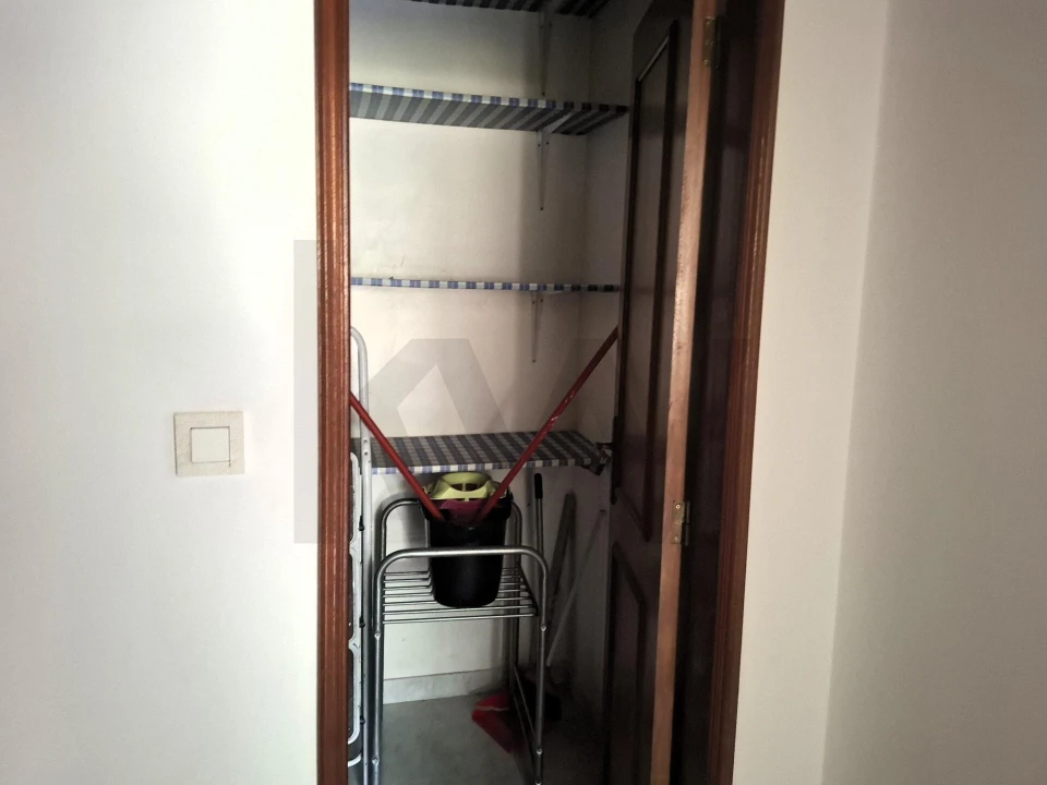 Apartamento T2 para Venda em Charneca de Caparica e Sobreda Foto 6