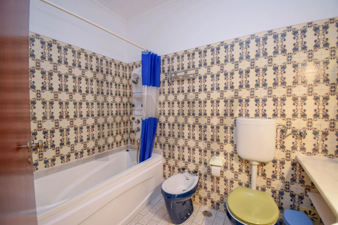 Apartamento T2 para Arrendamento em Carcavelos e Parede Foto 16