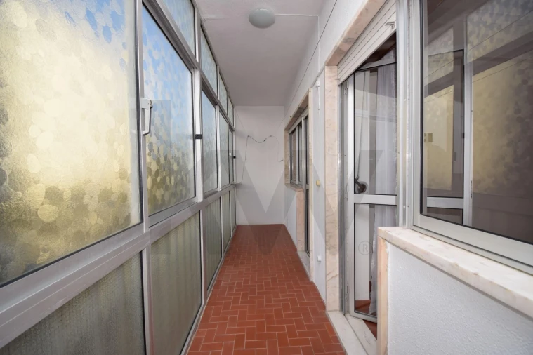 Apartamento T2 para Arrendamento em Carcavelos e Parede Foto 4