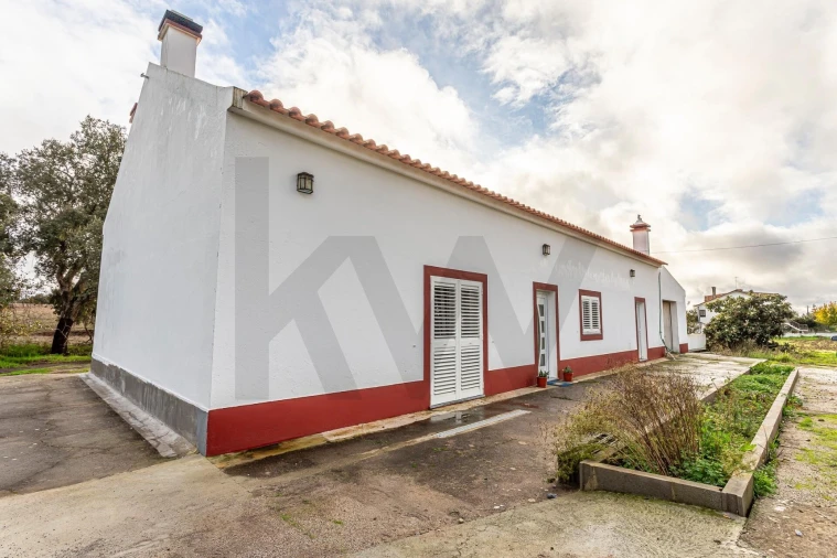 Moradia T3 para Venda em Cabrela Foto 26