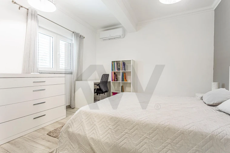 Moradia T3 para Venda em Cabrela Foto 23