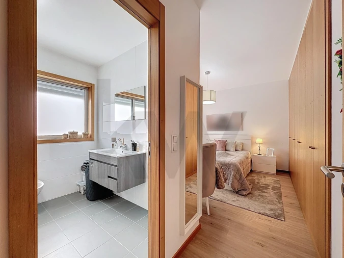 Apartamento T3 para Venda em Oliveira do Douro Foto 23