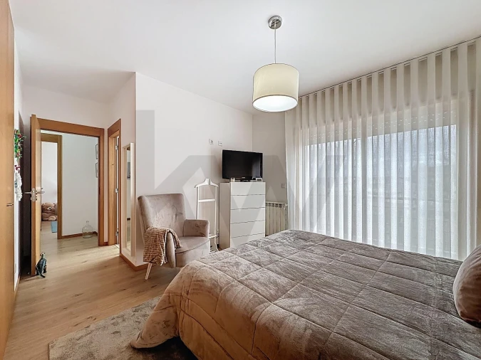 Apartamento T3 para Venda em Oliveira do Douro Foto 25