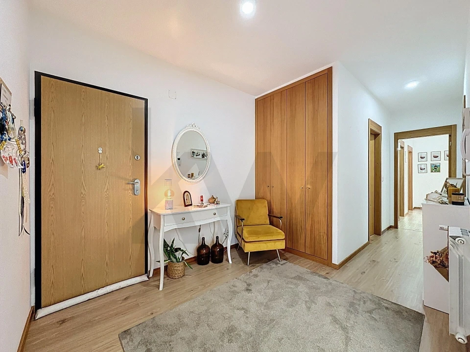 Apartamento T3 para Venda em Oliveira do Douro Foto 19