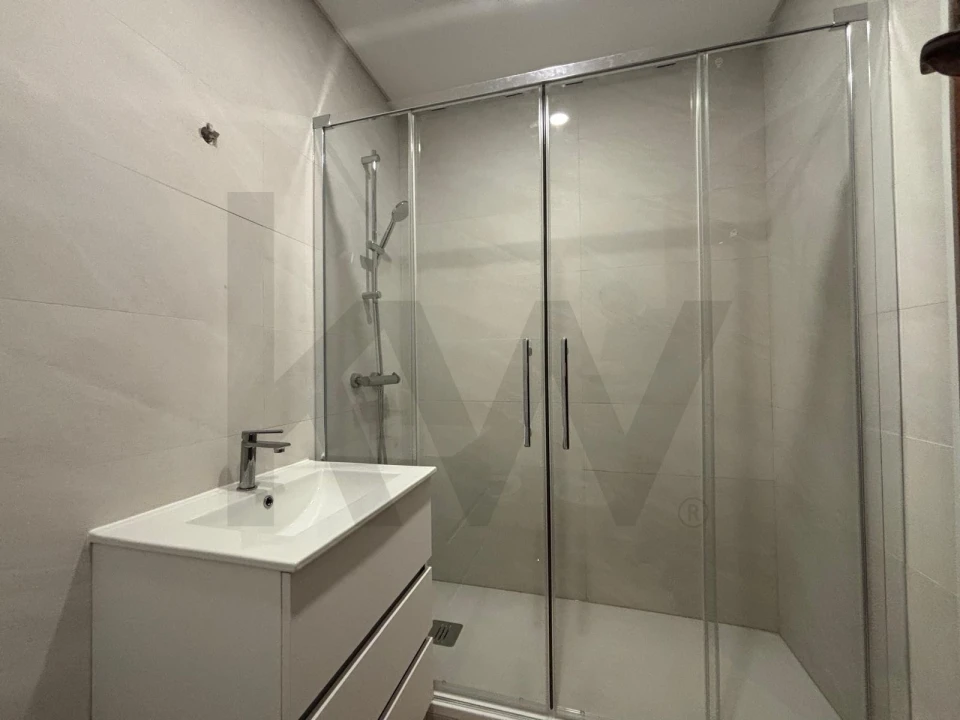 Apartamento T2 para Arrendamento em Oeiras e São Julião da Barra, Paço de Arcos e Caxias Foto 3