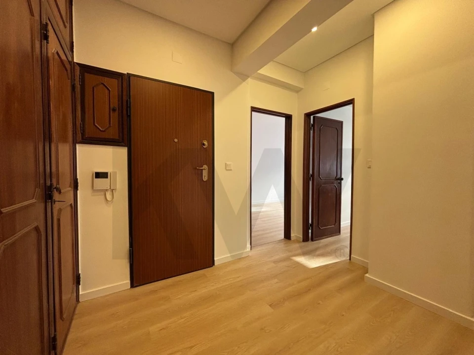 Apartamento T2 para Arrendamento em Oeiras e São Julião da Barra, Paço de Arcos e Caxias Foto 2