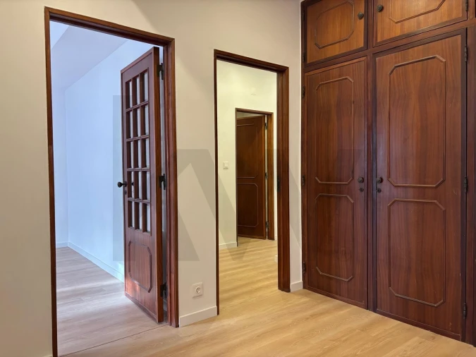 Apartamento T2 para Arrendamento em Oeiras e São Julião da Barra, Paço de Arcos e Caxias Foto 3