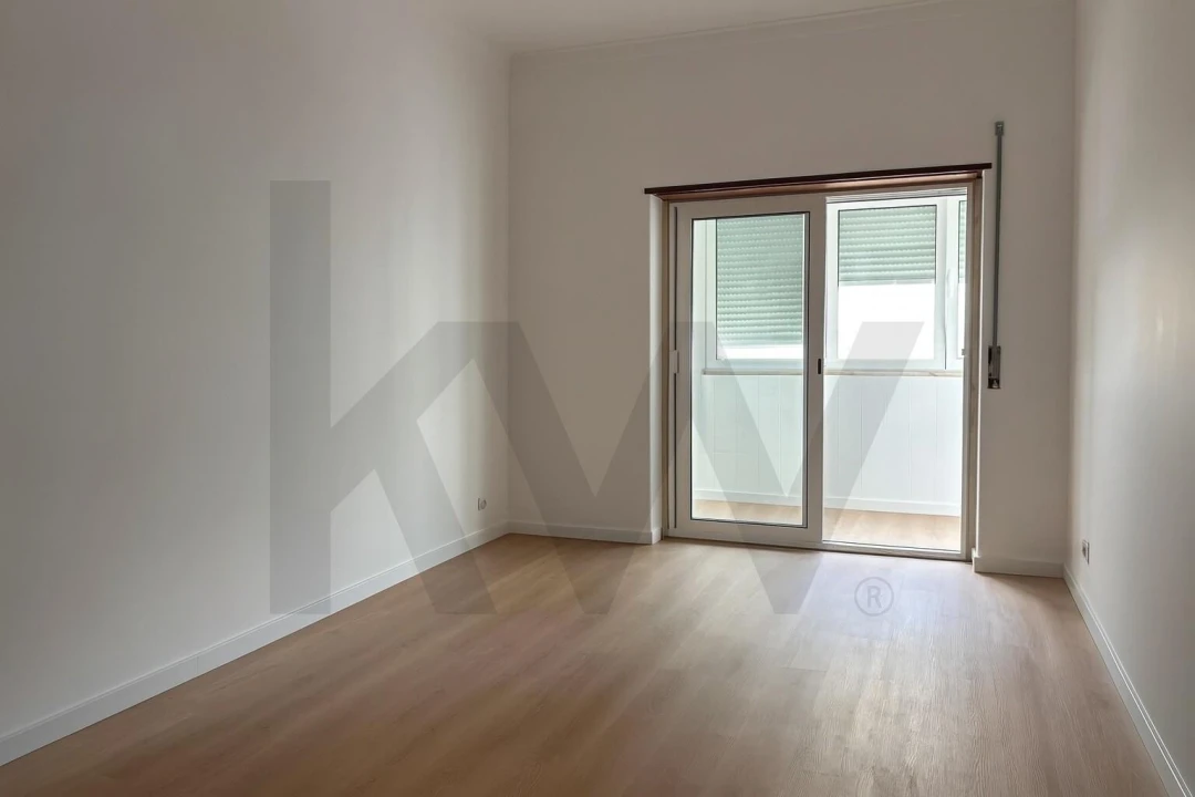 Apartamento T2 para Arrendamento em Oeiras e São Julião da Barra, Paço de Arcos e Caxias Foto 5