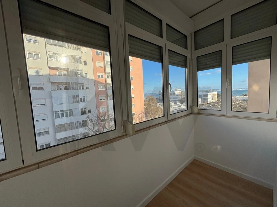 Apartamento T2 para Arrendamento em Oeiras e São Julião da Barra, Paço de Arcos e Caxias Foto 9