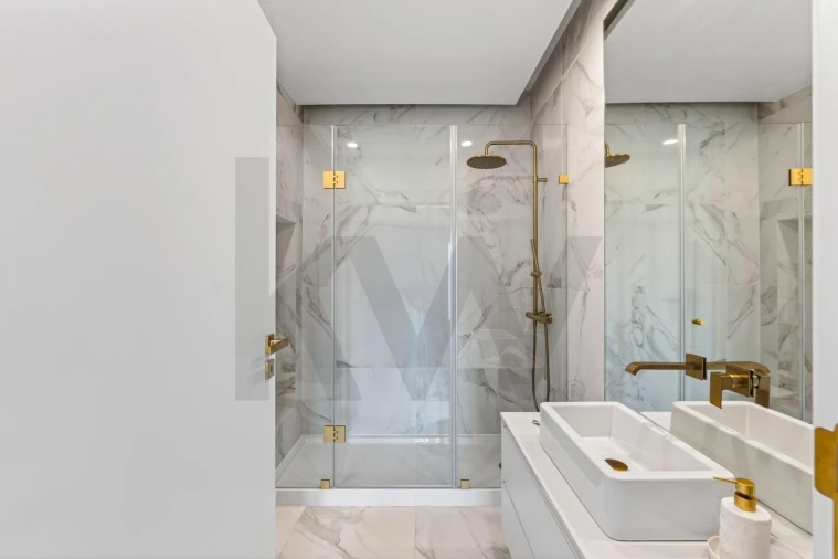 Apartamento T1 para Arrendamento em Campolide Foto 4