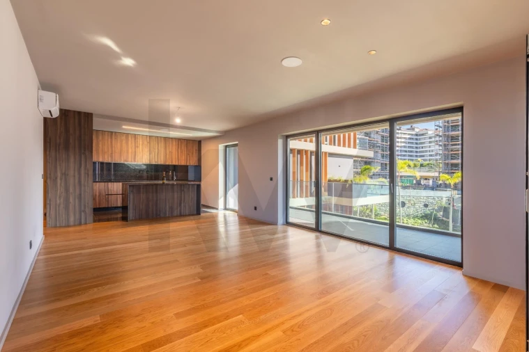 Apartamento T2 para Venda em Funchal (São Pedro) Foto 11