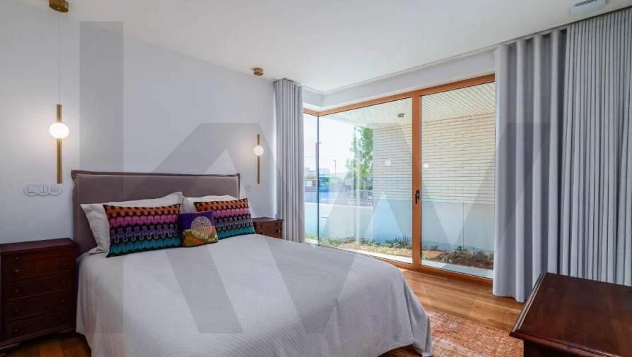 Moradia T4 para Venda em Esgueira Foto 3