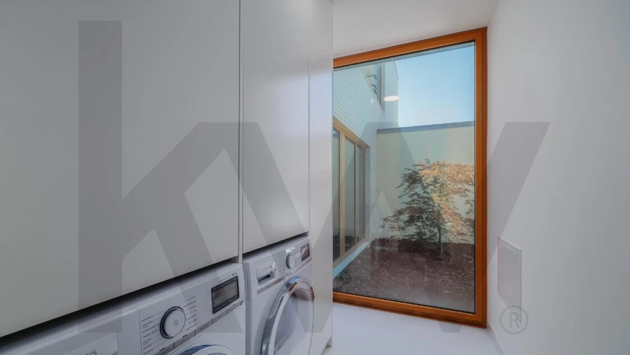 Moradia T4 para Venda em Esgueira Foto 8