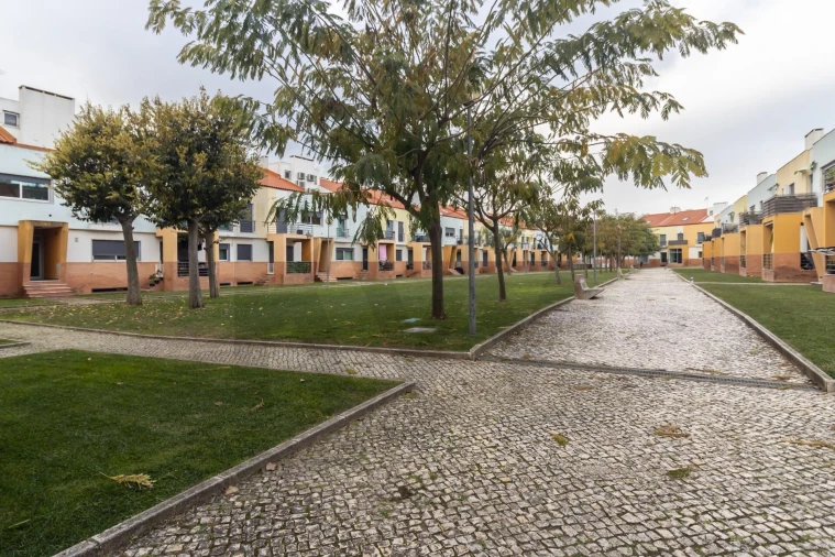 Apartamento T3 para Venda em Alhos Vedros Foto 57