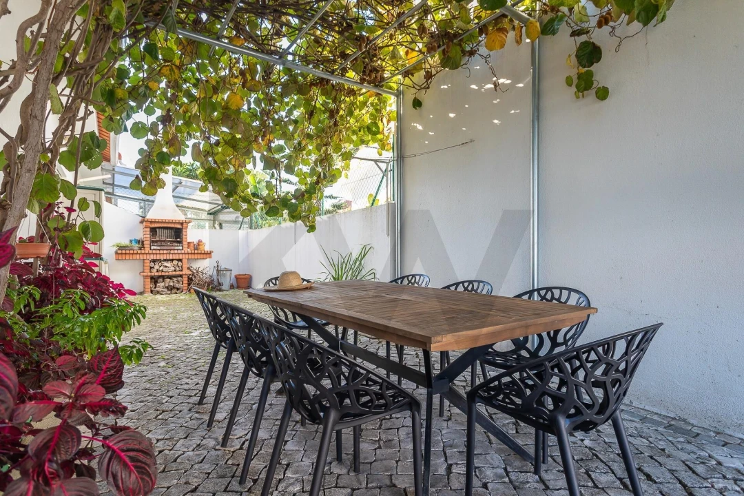 Moradia T4 para Venda em Olivais Foto 15