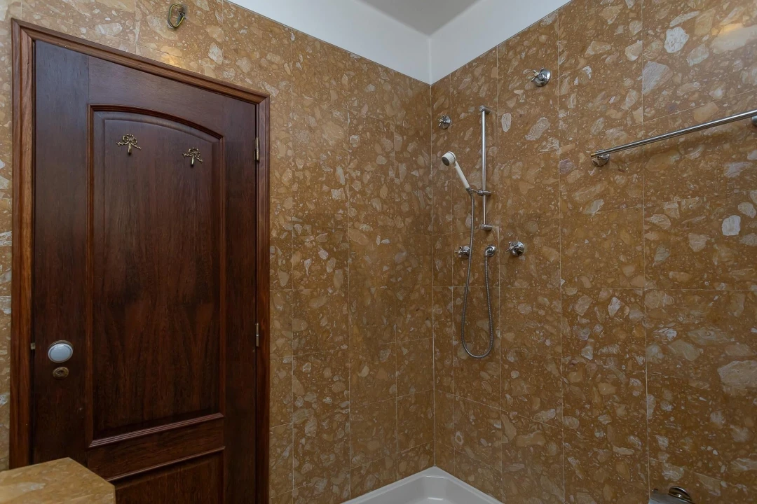 Moradia T4 para Venda em Olivais Foto 42