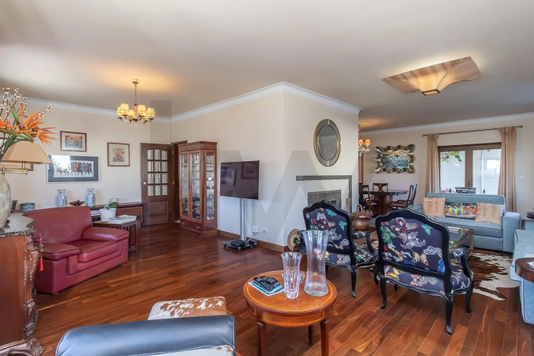 Moradia T4 para Venda em Olivais Foto 25