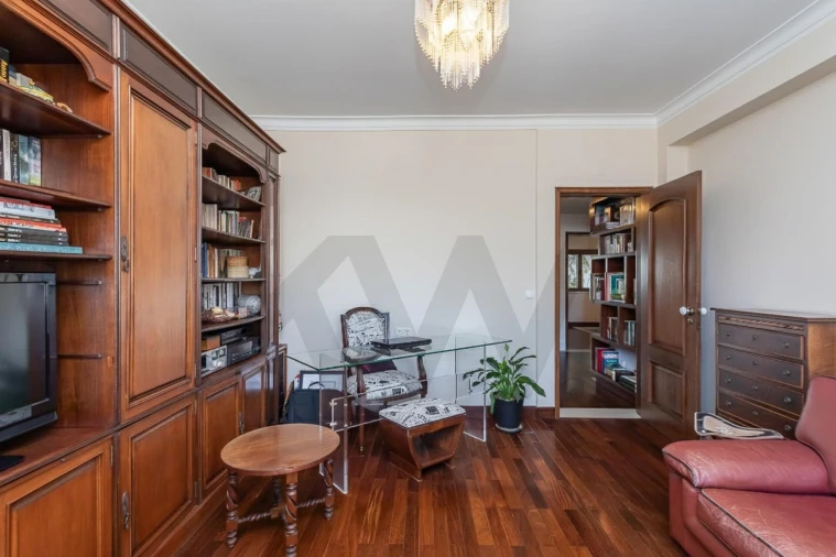 Moradia T4 para Venda em Olivais Foto 39