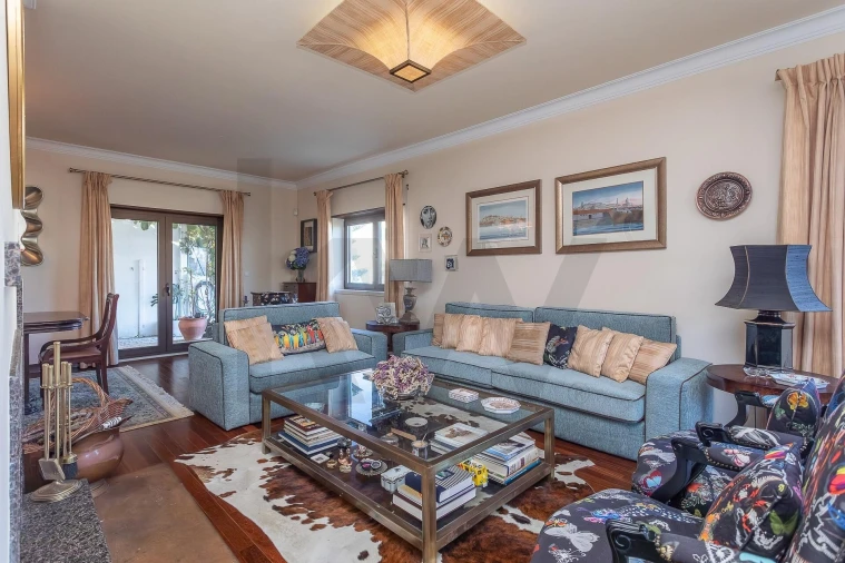 Moradia T4 para Venda em Olivais Foto 23