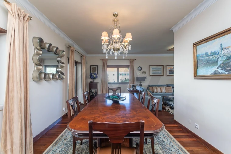 Moradia T4 para Venda em Olivais Foto 31