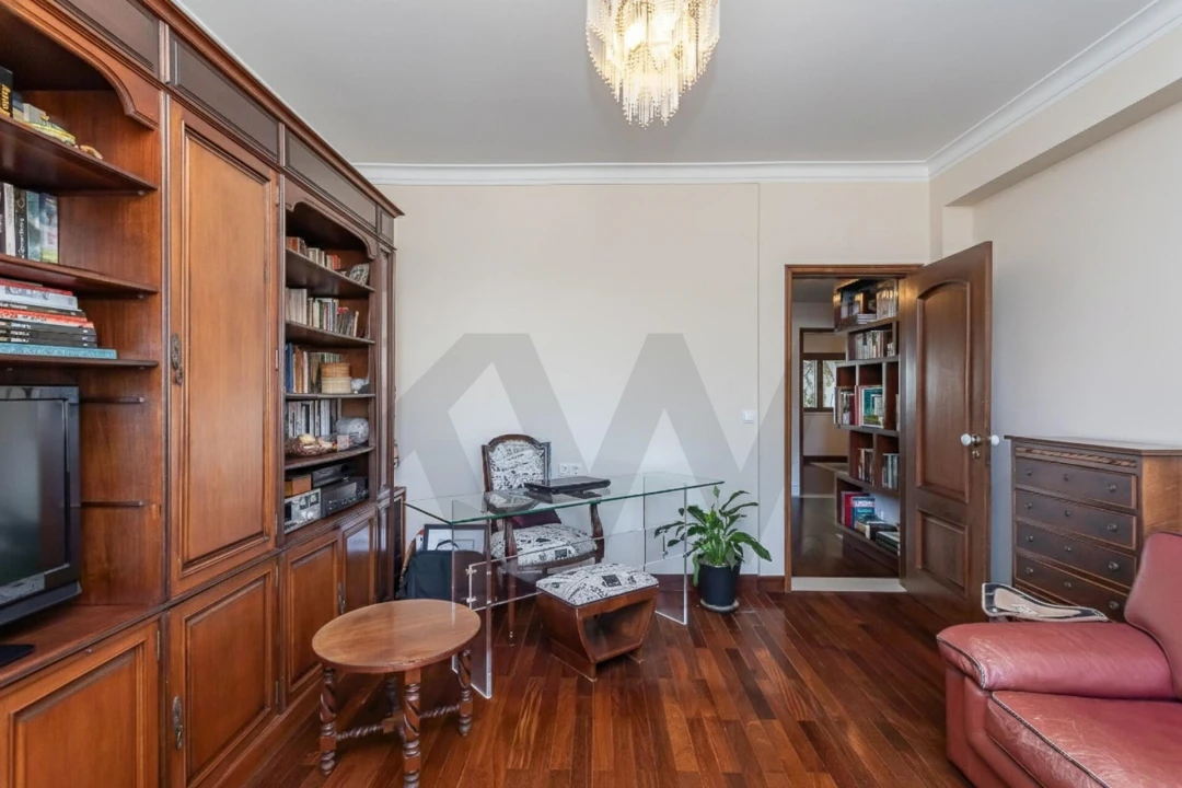 Moradia T4 para Venda em Olivais Foto 39