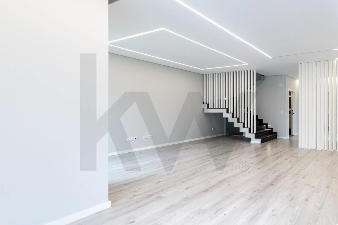 Moradia T3 para Venda em Ericeira Foto 2