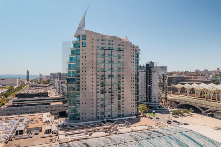 Apartamento T3 para Venda em Olivais Foto 25