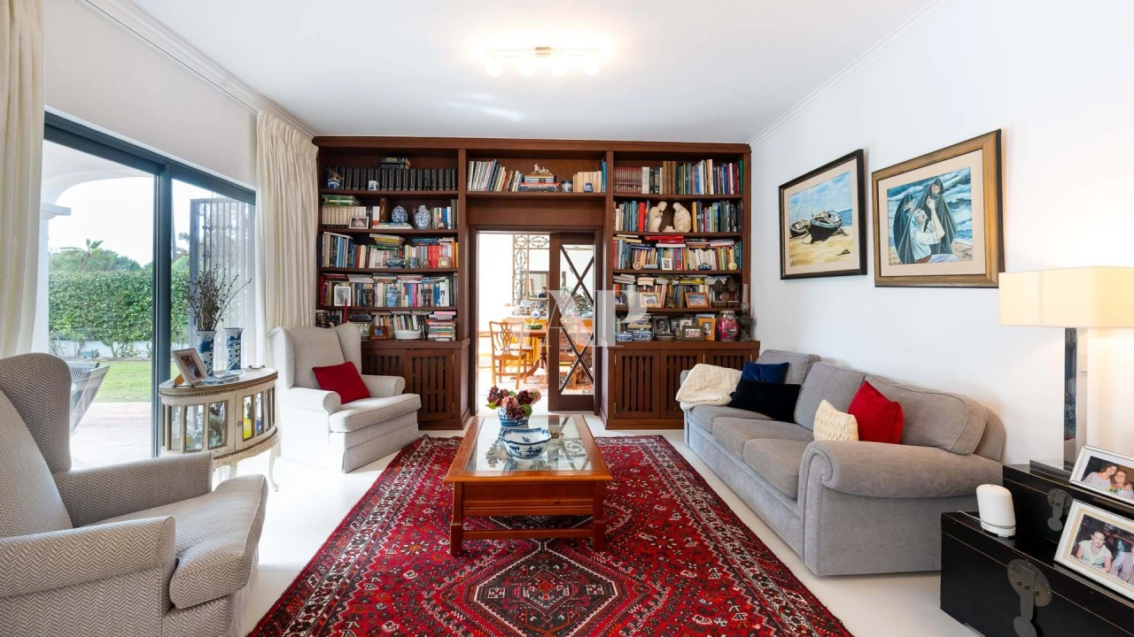 Moradia T4 para Venda em Quarteira Foto 15