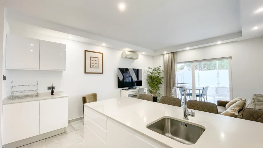 Apartamento T2 para Venda em Almancil Foto 3