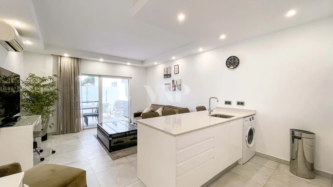 Apartamento T2 para Venda em Almancil Foto 7