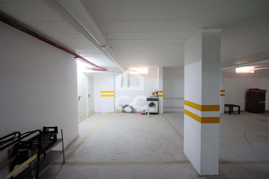 Apartamento T1 para Venda em Armação de Pera Foto 14