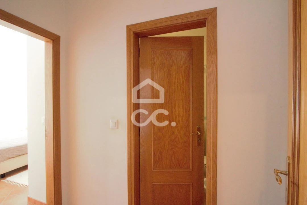 Apartamento T1 para Venda em Armação de Pera Foto 7