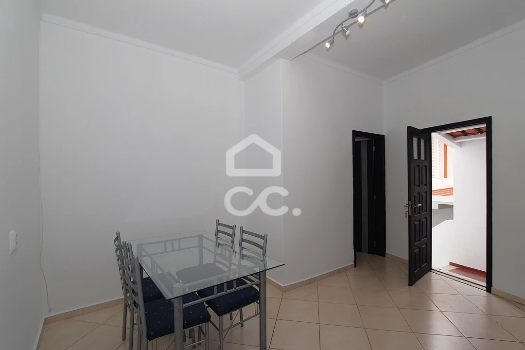 Apartamento T1 para Arrendamento em São Silvestre Foto 2