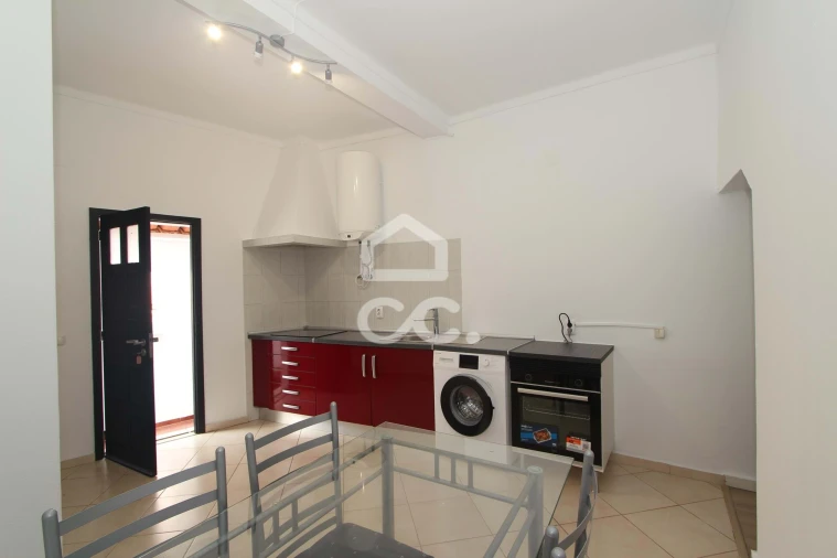 Apartamento T1 para Arrendamento em São Silvestre