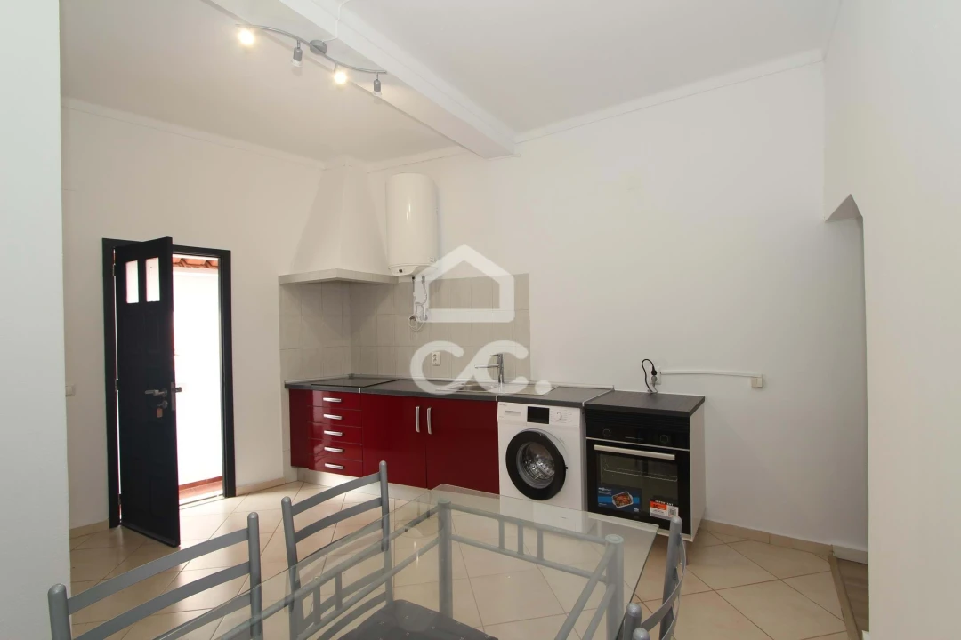 Apartamento T1 para Arrendamento em São Silvestre Foto 1