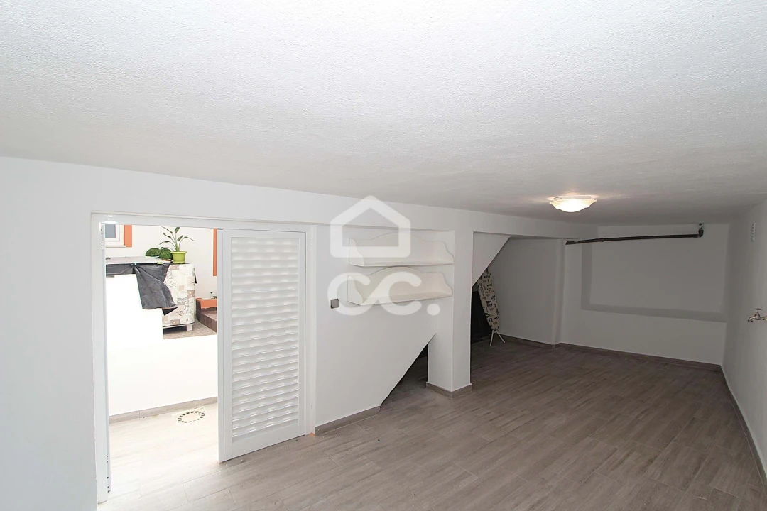 Apartamento T1 para Arrendamento em São Silvestre Foto 9